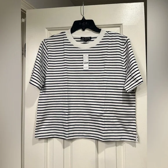J.Crew Women's Relaxed Premium Weight Cropped TShirt Classic Ivory Stripe XS NWT - Picture 2 of 10